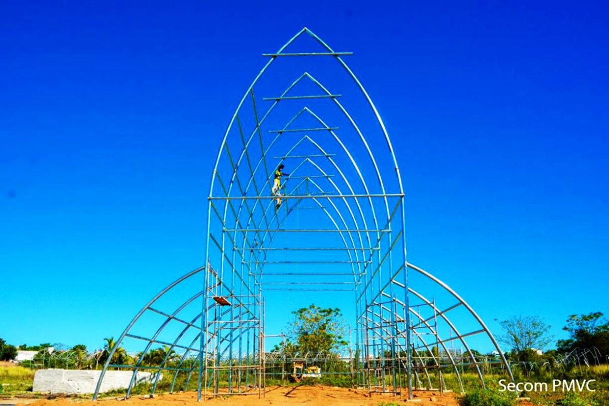 A Catedral de Flores e o Orquidário estão orçados em R$ 1.218 milhão, recursos oriundos de empréstimo junto à Caixa, como parte do Programa de Financiamento à Infraestrutura e ao Saneamento (Finisa).