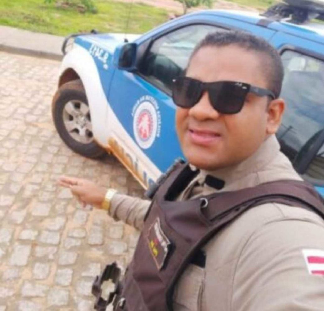 O Ex. polícial, Juvenal Alves Fernandes Neto, foi flagrado assaltando uma farmácia em Vitória da conquista na Bahia