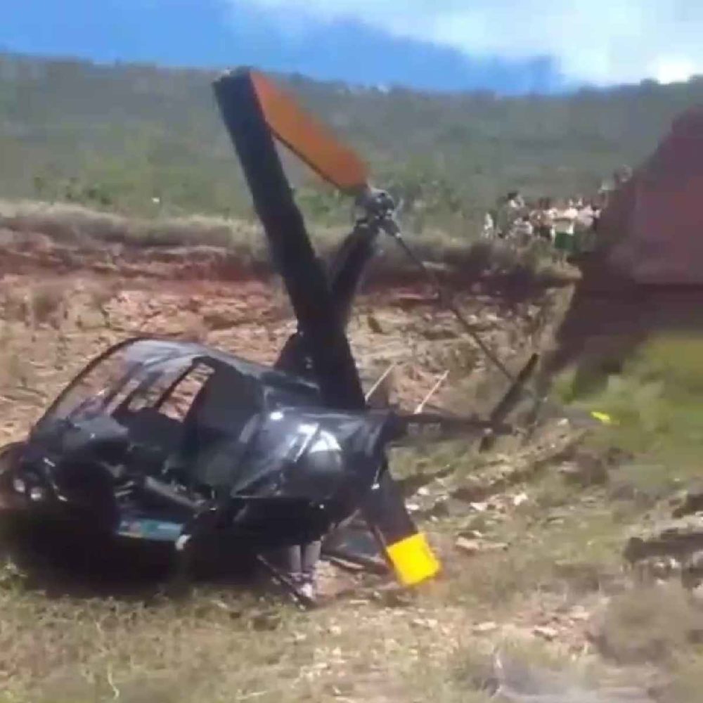 Na manhã desta terça-feira (06), um helicóptero com o deputado João Bacelar (PL) caiu na cidade de Monte Santo, no norte da Bahia.